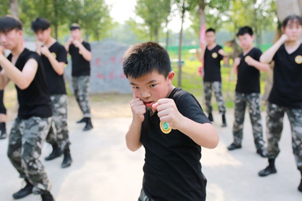 业余篮球爱好者如何借助智能反馈提高比赛表现_1